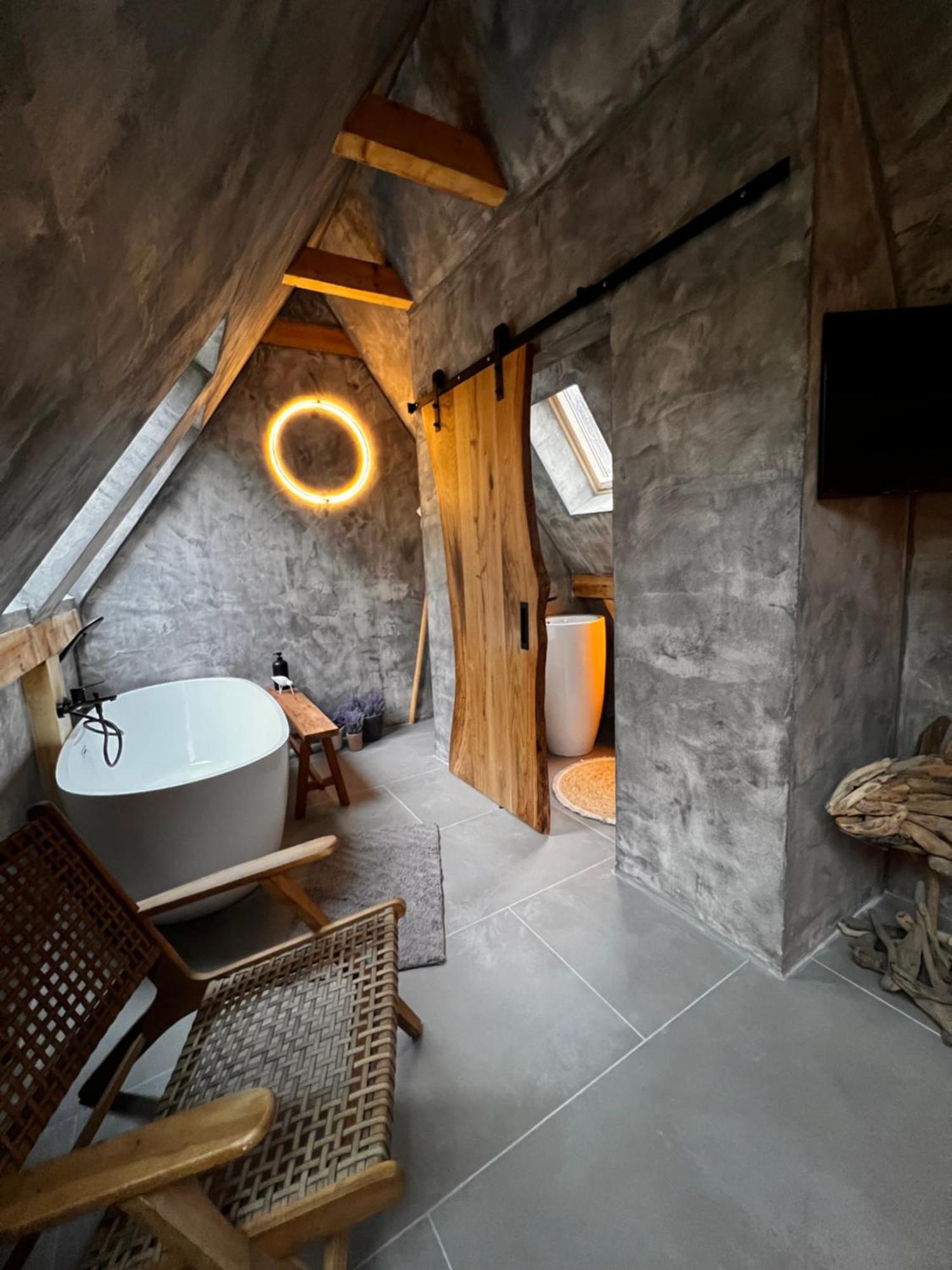 Shard Boutique Hotel-Adult Only Brasov Exterior photo